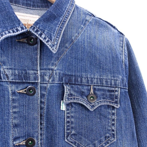 Vintage Levi's Denim Jacket - Picture 5 of 5